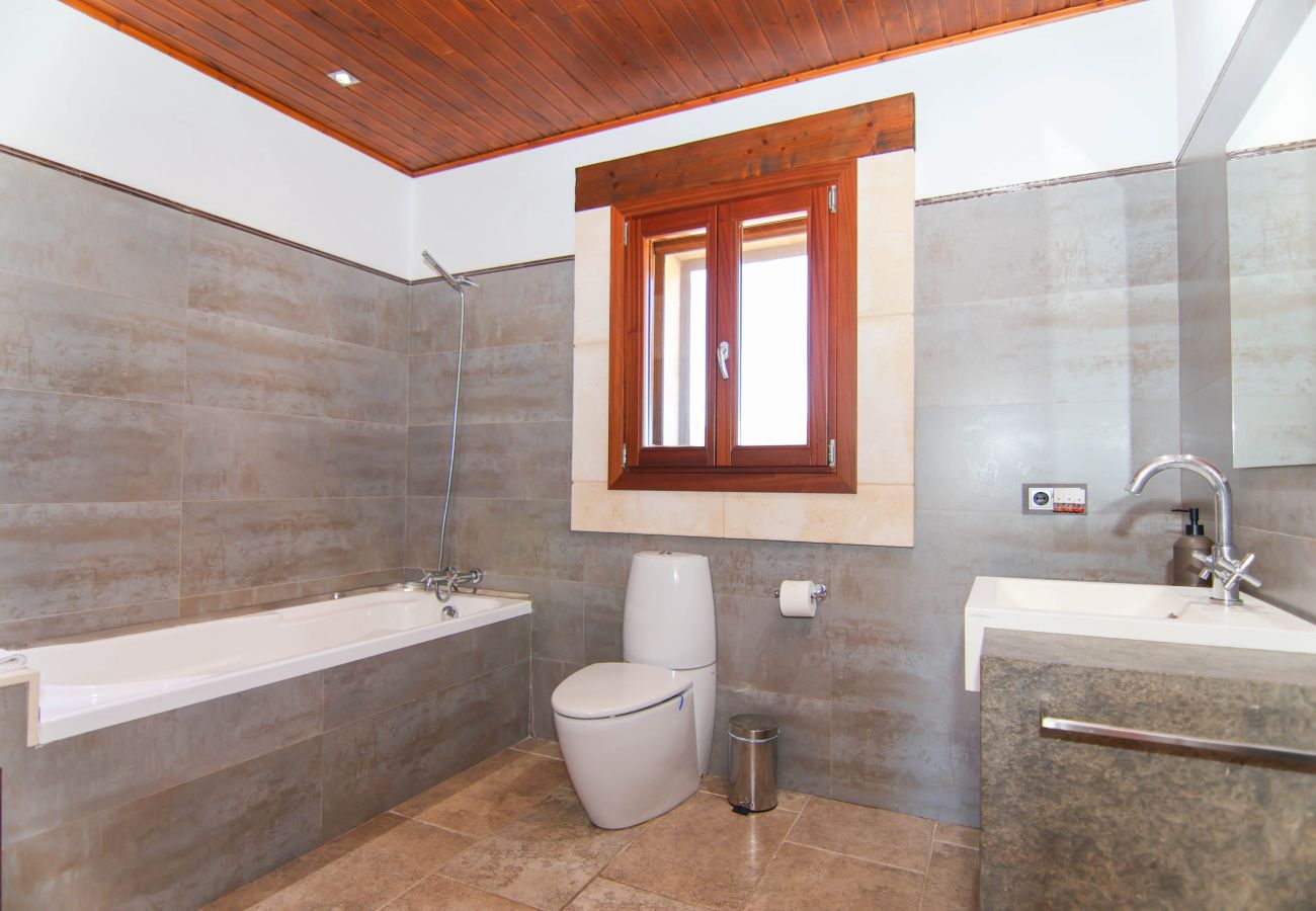 Finca en Sa Pobla - 140 Villa Son Ferragut VT/2073  by Mallorca Charm Finca en Sa Pobla - 140 Villa Son Ferragut VT/2073  by Mallorca Charm