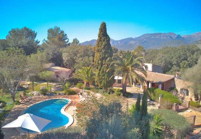 Finca espaciosa, piscina, naturaleza, tranquilidad