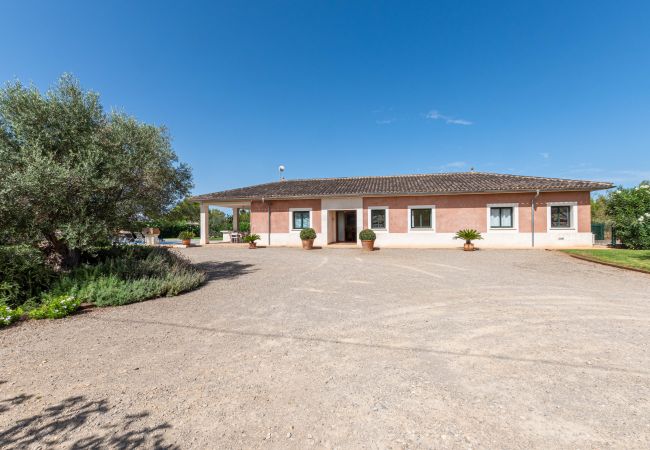 Villa en Muro - YourHouse Villa Romani Villa en Muro - YourHouse Villa Romani