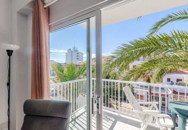 Apartamento en Can Picafort - YourHouse apartment Monges con balcón Apartamento en Can Picafort - YourHouse apartment Monges con balcón