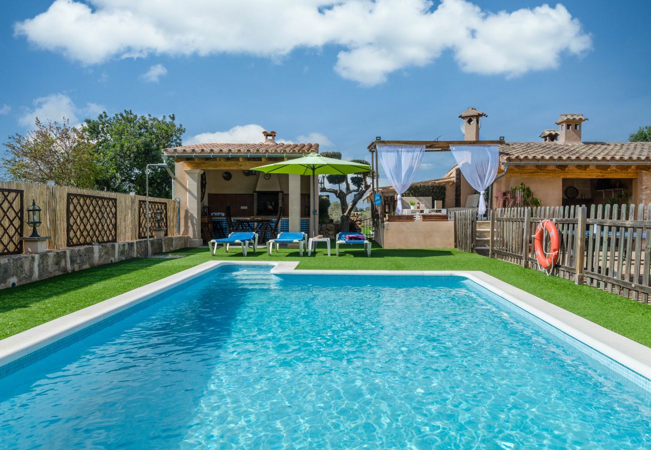 Casa en Llubi - YourHouse Son Sitges