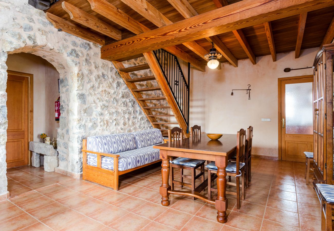 Apartamento en Maria de la salut - Apartment in rural house, YourHouse Deulosal