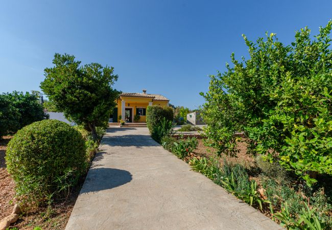 Villa en Buger - YourHouse Son Serra de Búger Villa en Buger - YourHouse Son Serra de Búger