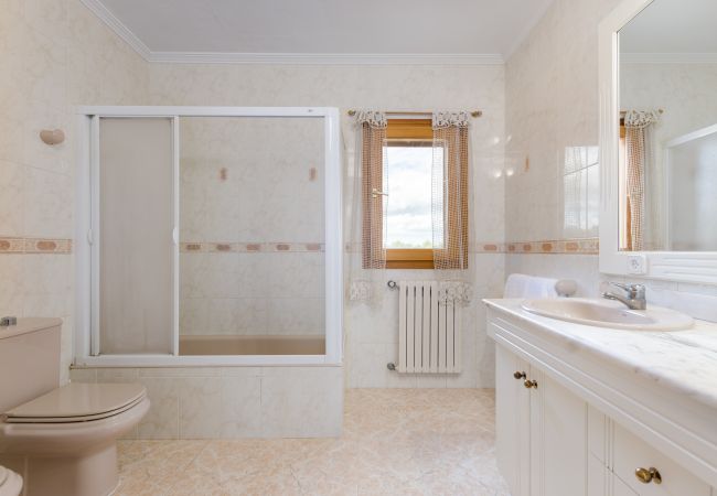 Villa en Ariany - YourHouse Sa Garriga Finca Darder Villa en Ariany - YourHouse Sa Garriga Finca Darder