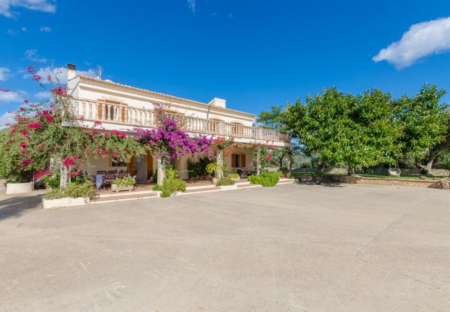 Villa en Ariany - YourHouse Sa Garriga Finca Darder Villa en Ariany - YourHouse Sa Garriga Finca Darder