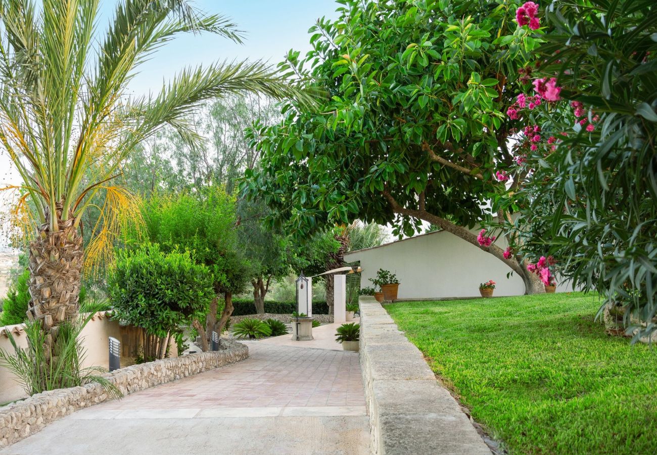 Agroturismo en Santa Margalida - Agroturismo Begonia by YourHouse