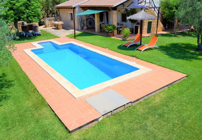 Ab 100€ pro Tag  können Sie Ihre Villa auf Mallorca mieten