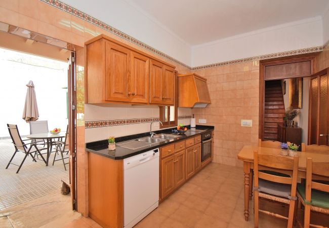 Ferienhaus in Sineu - 175 Casa Ca S'Escolà ETV/11898 by Mallorca Charme Ferienhaus in Sineu - 175 Casa Ca S'Escolà ETV/11898 by Mallorca Charme