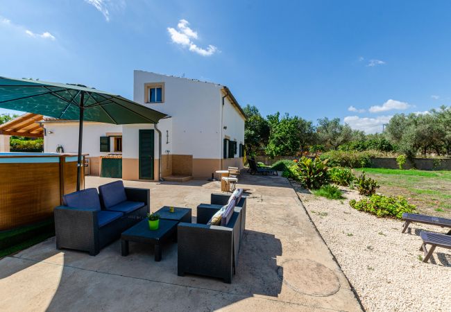 Villa in Binissalem - YourHouse La Suerte Villa in Binissalem - YourHouse La Suerte