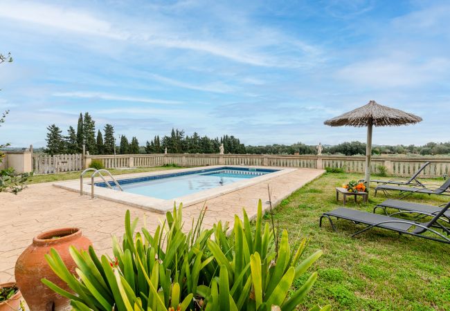 Ferienwohnung in Maria de la salut - Apartment in rural house, YourHouse Deulosal