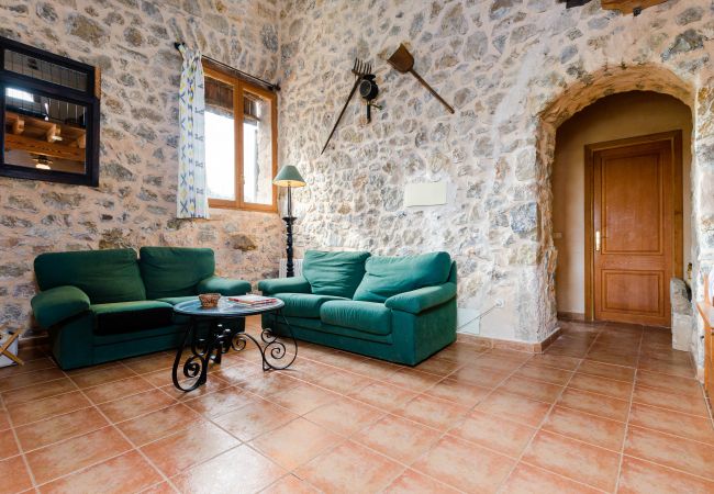 Ferienwohnung in Maria de la salut - Apartment in rural house, YourHouse Deulosal Ferienwohnung in Maria de la salut - Apartment in rural house, YourHouse Deulosal