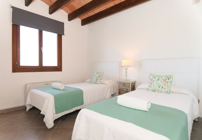 Villa in Sineu - 268 Villa Can Caluix ETV/8149  by Mallorca Charme Villa in Sineu - 268 Villa Can Caluix ETV/8149  by Mallorca Charme