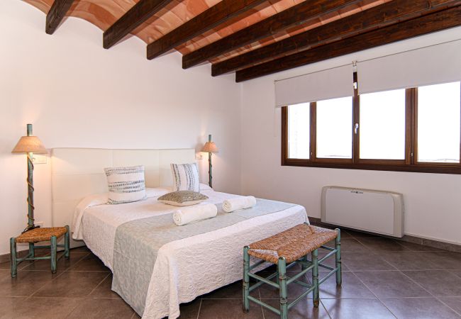 Villa in Sineu - 268 Villa Can Caluix ETV/8149  by Mallorca Charme Villa in Sineu - 268 Villa Can Caluix ETV/8149  by Mallorca Charme