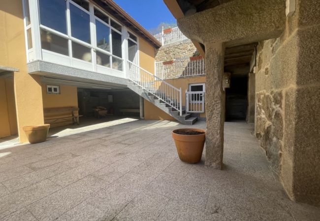 Ferienhaus in Ourense - YourHouse A Casa Da Corona