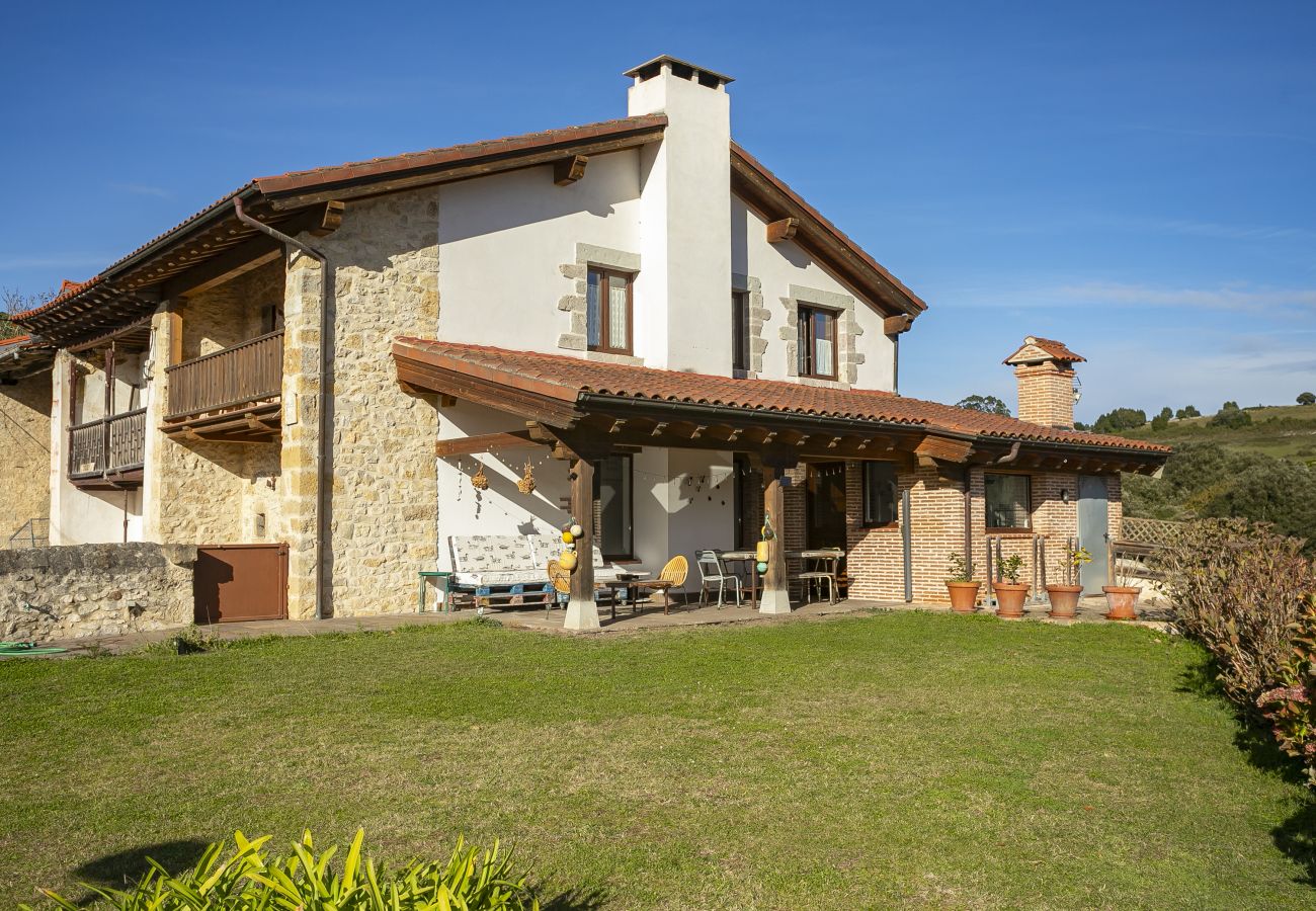 Landhaus in Val de San Vicente - YourHouse Las Hortensias