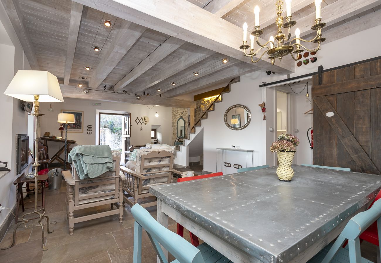 Landhaus in Val de San Vicente - YourHouse Las Hortensias