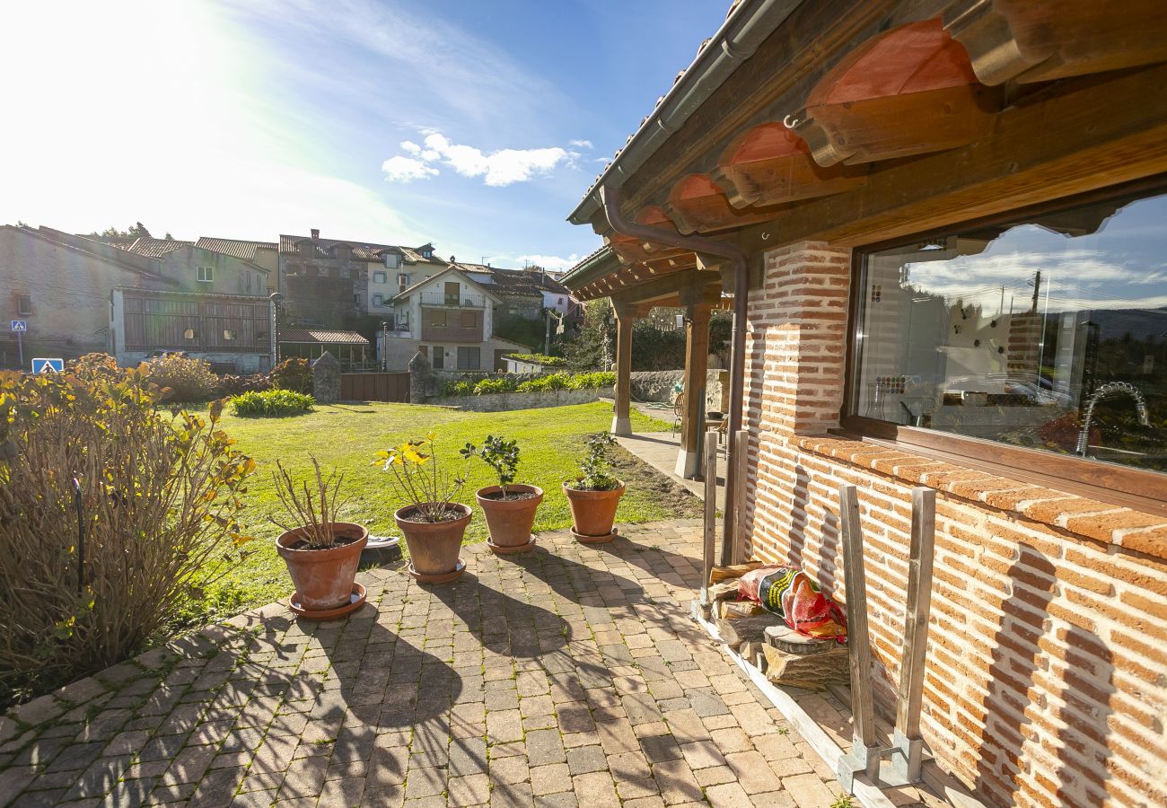 Landhaus in Val de San Vicente - YourHouse Las Hortensias