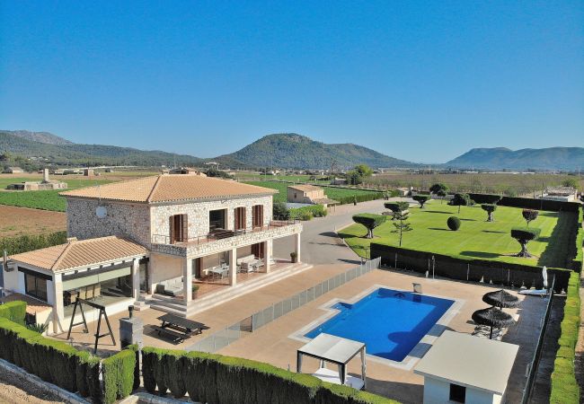 Luxury Finca with large pool and views. Rey del Campo 140