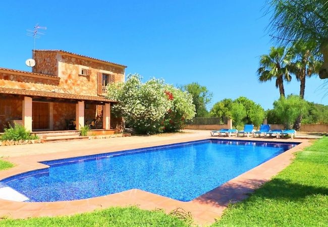 Beautiful finca with pool in Majorca