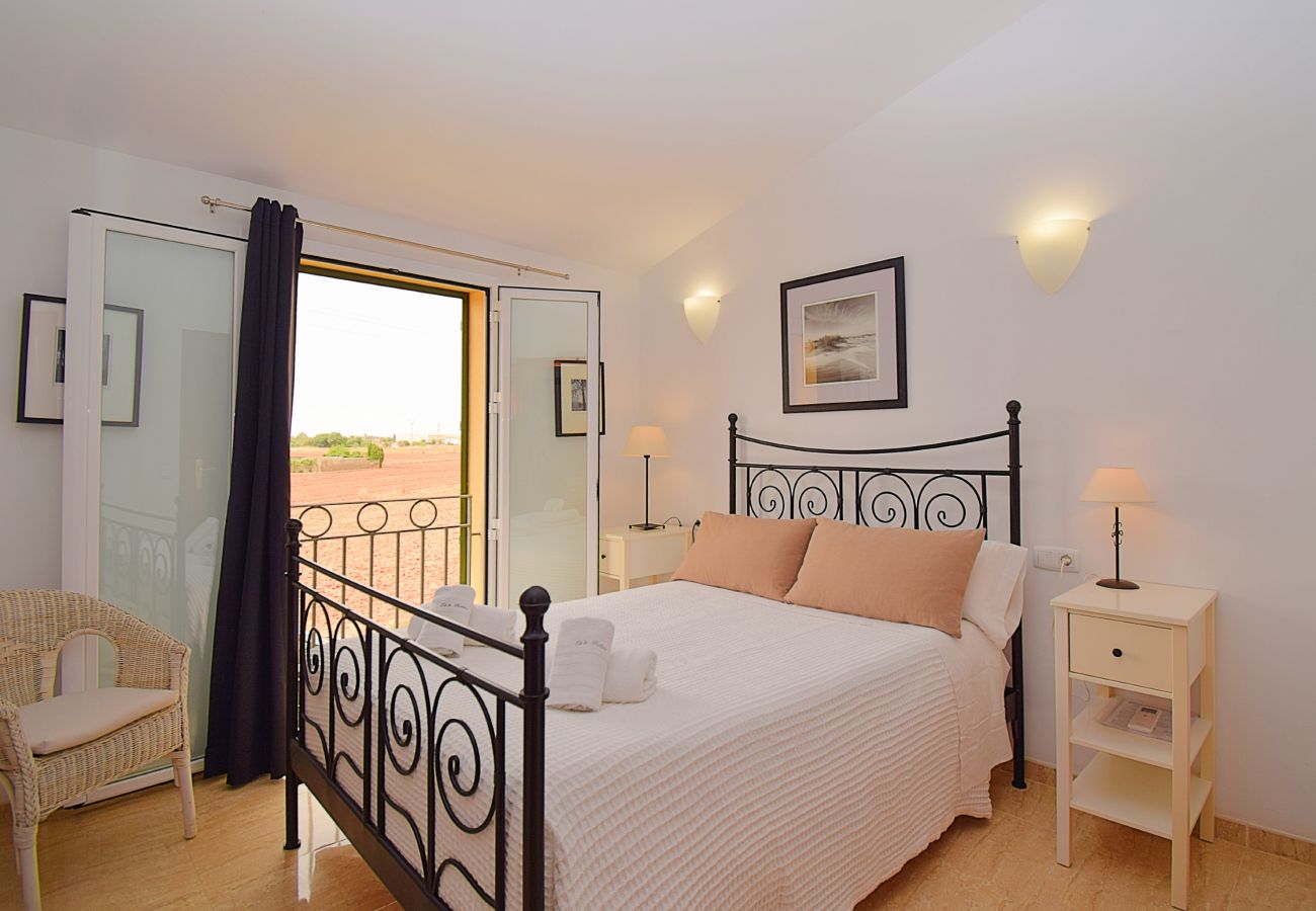 Townhouse in Sa Pobla - Casa Robes Sa Pobla 170 by Mallorca Charme