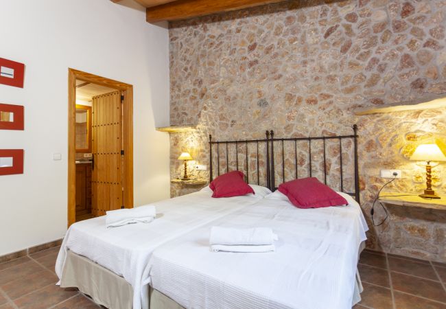 Country house in Sa Pobla - YourHouse Son Gallina Country house in Sa Pobla - YourHouse Son Gallina