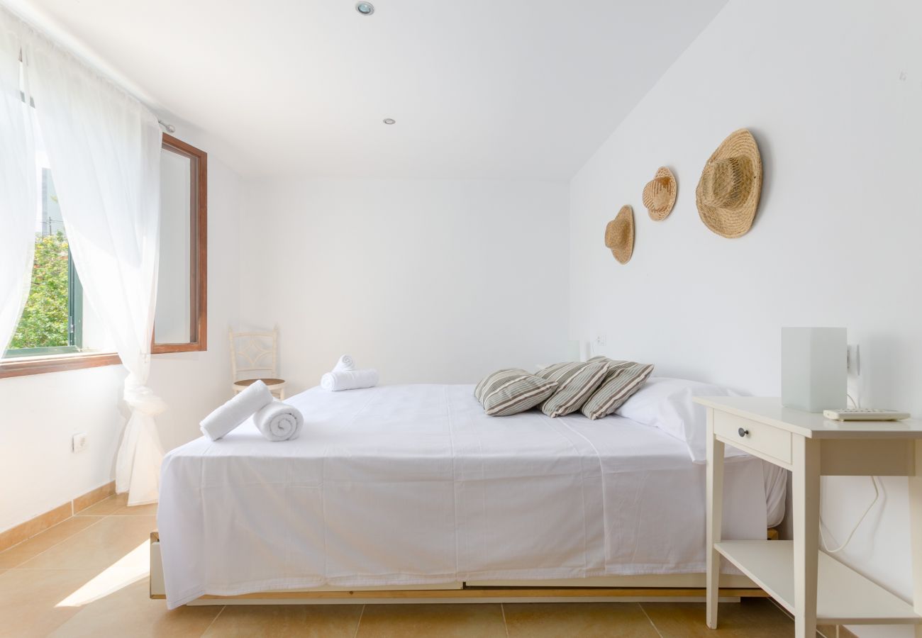 Chalet in Cala Mayor - YourHouse Ca Na Salera