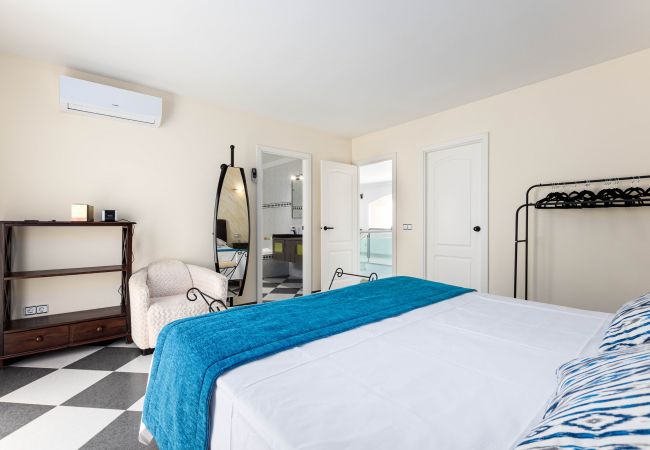 House in Muro - YourHouse Villa Marian House in Muro - YourHouse Villa Marian