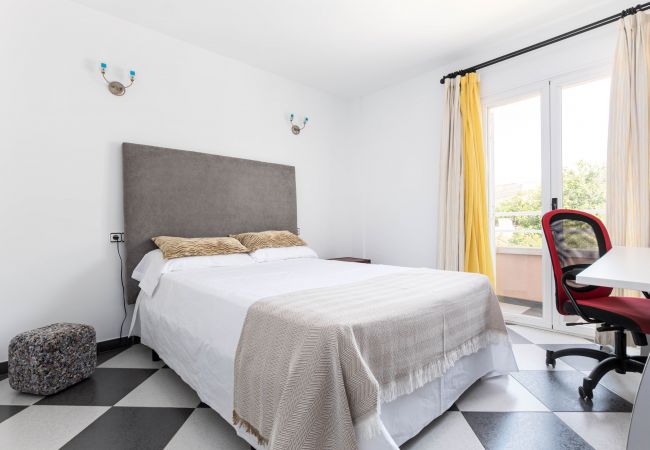 House in Muro - YourHouse Villa Marian House in Muro - YourHouse Villa Marian