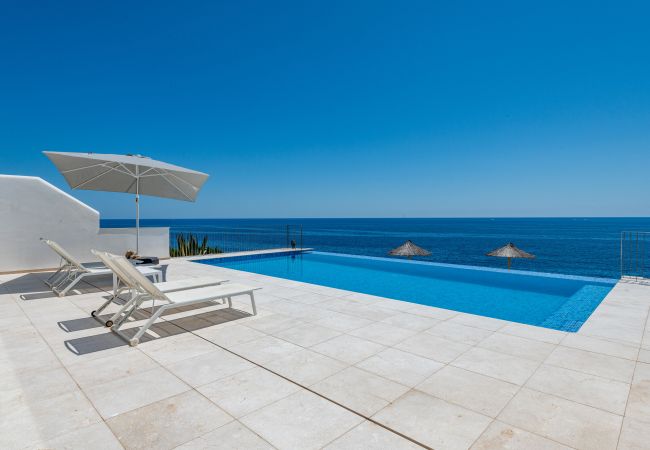 Villa/Dettached house in Cala Murada - Villa Mediterraneo (Vaalmar)