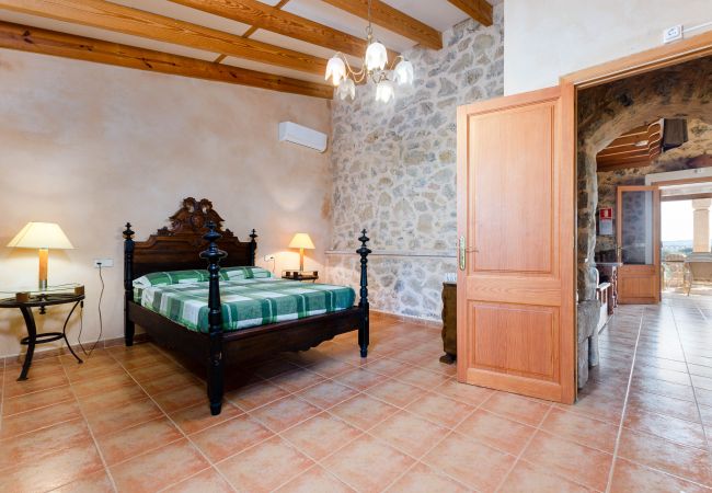 Apartment in Maria de la salut - Apartment in rural house, YourHouse Deulosal