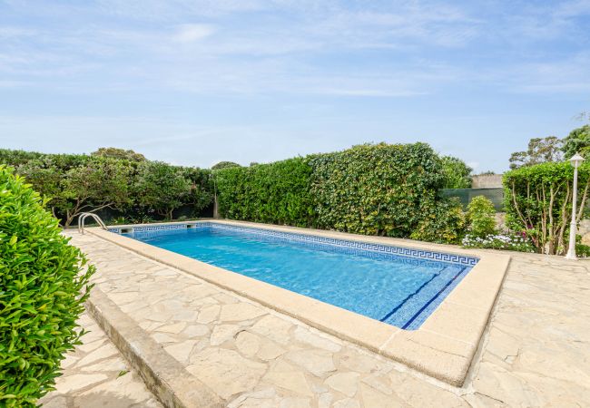 Villa in Buger - YourHouse Sa Sini Villa in Buger - YourHouse Sa Sini