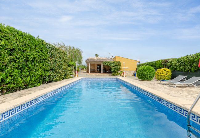 Villa in Buger - YourHouse Sa Sini Villa in Buger - YourHouse Sa Sini