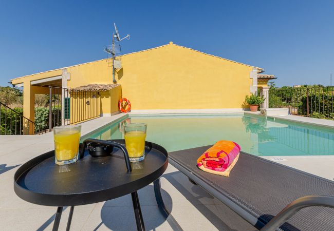 Villa in Buger - YourHouse Son Serra de Búger Villa in Buger - YourHouse Son Serra de Búger