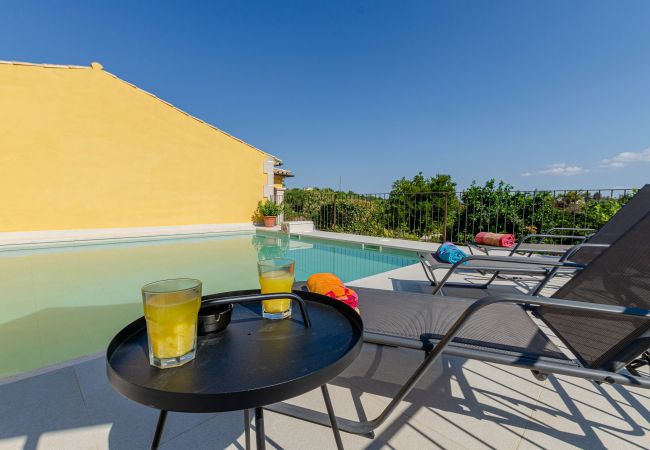 Villa in Buger - YourHouse Son Serra de Búger Villa in Buger - YourHouse Son Serra de Búger