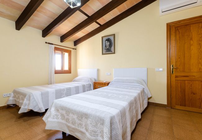 Villa in Petra - YourHouse Son Bosquer Villa in Petra - YourHouse Son Bosquer