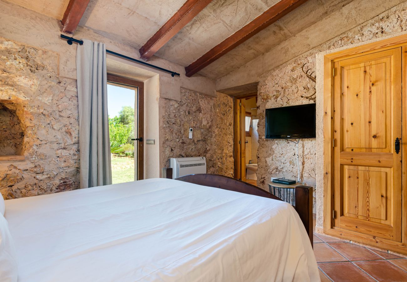 Rent by room in Lloret de Vistalegre - YourHouse Agroturismo Can Porreti Sa Rota