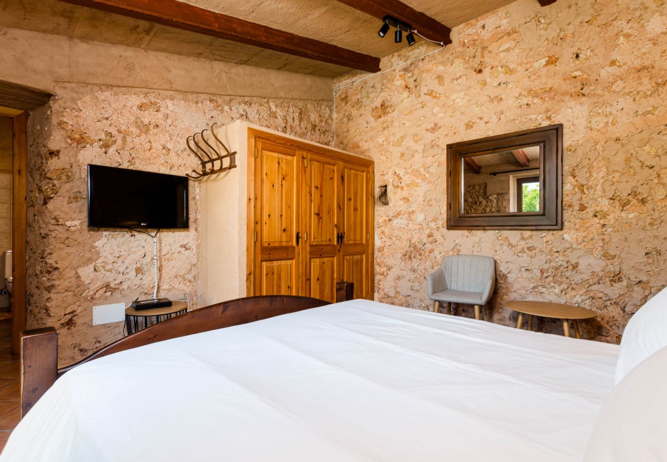 Rent by room in Lloret de Vistalegre - YourHouse Agroturismo Can Porreti Sa Rota