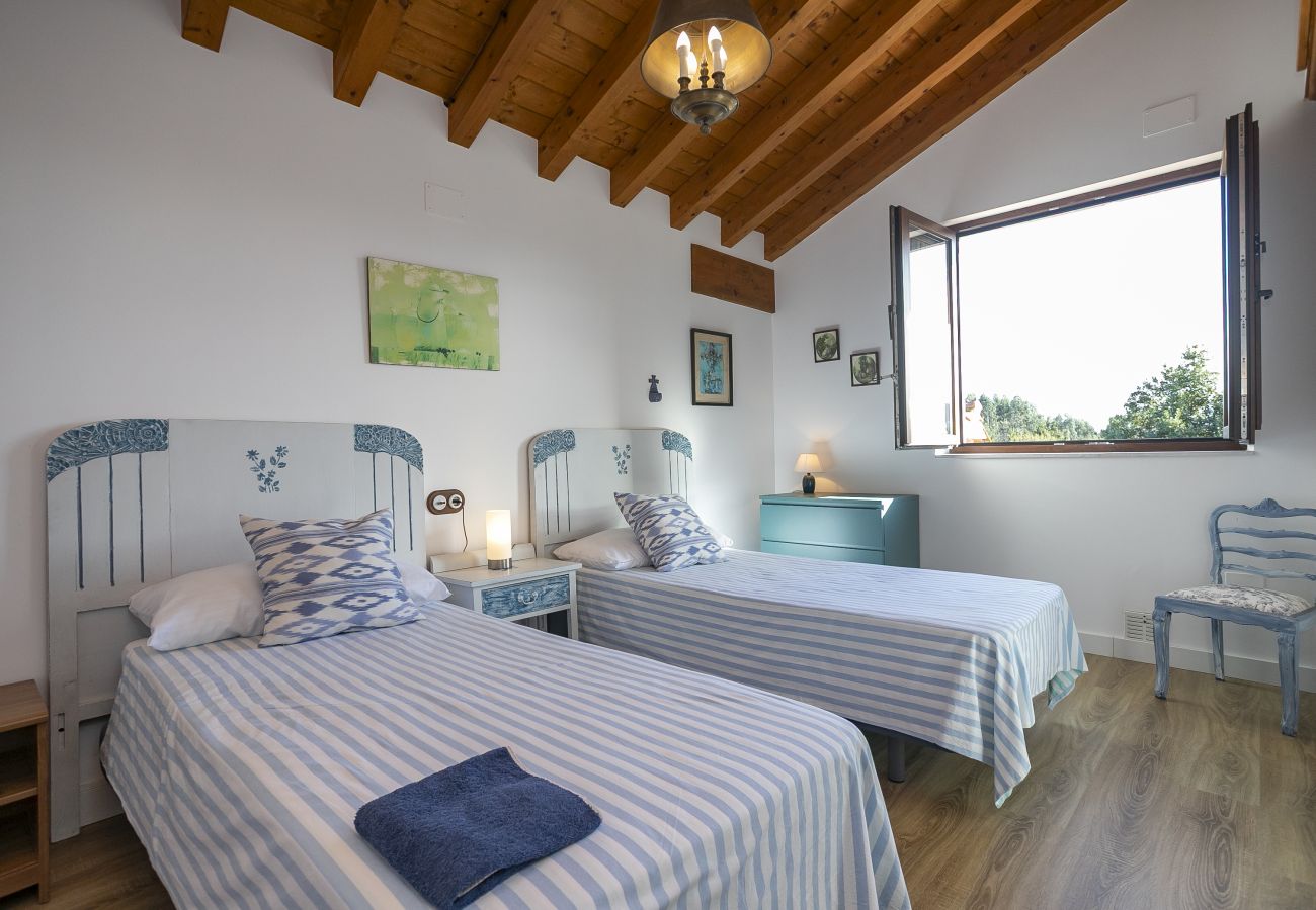 Cottage in Val de San Vicente - YourHouse Las Hortensias