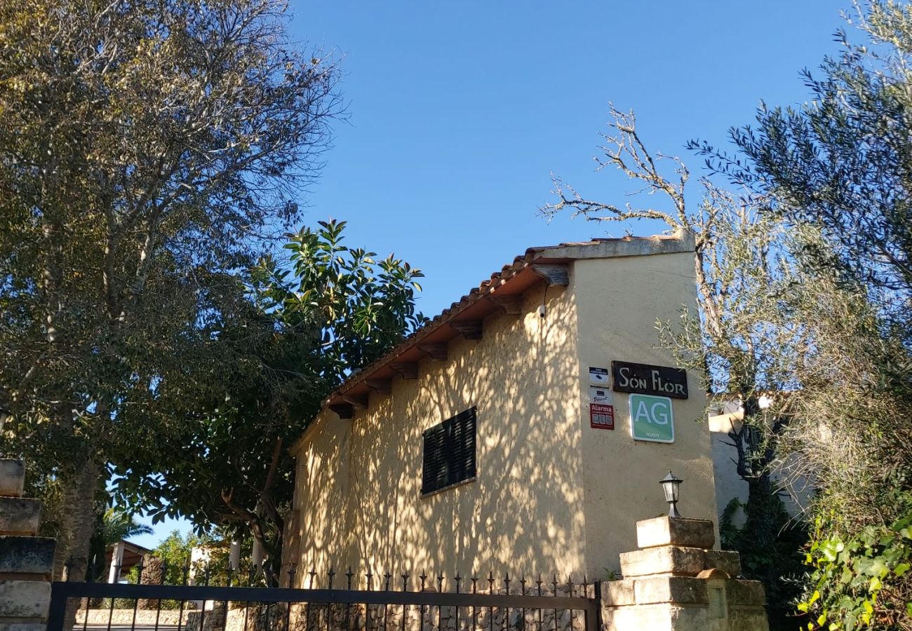 Farm stay in Santa Margalida - Agroturismo Buguemvillea