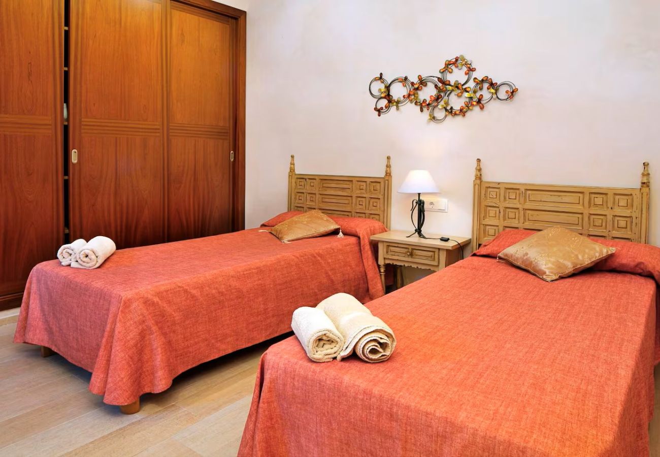 Country house in Felanitx - YourHouse Albercoquer