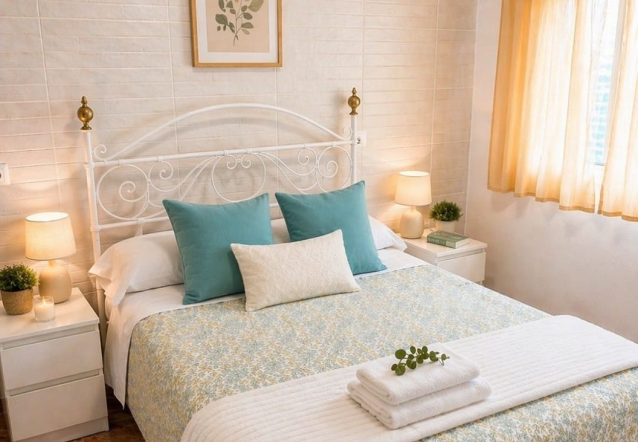 Apartment in Seville - YourHouse Feria