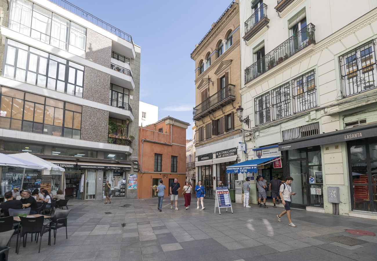 Apartment in Seville - YourHouse Feria